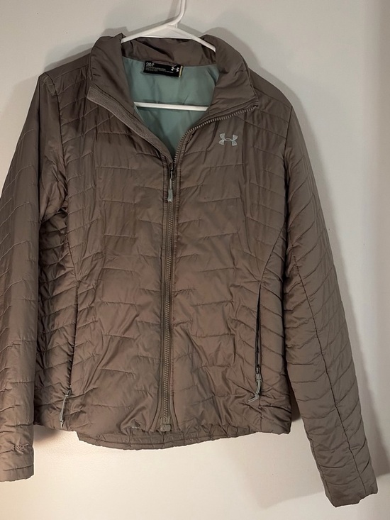 Under Armour Jackets & Blazers - Under Armour Women’s Taupe Lightweight Quilted Puffer Jacket